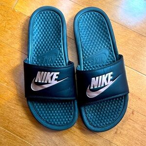 Nike slippers